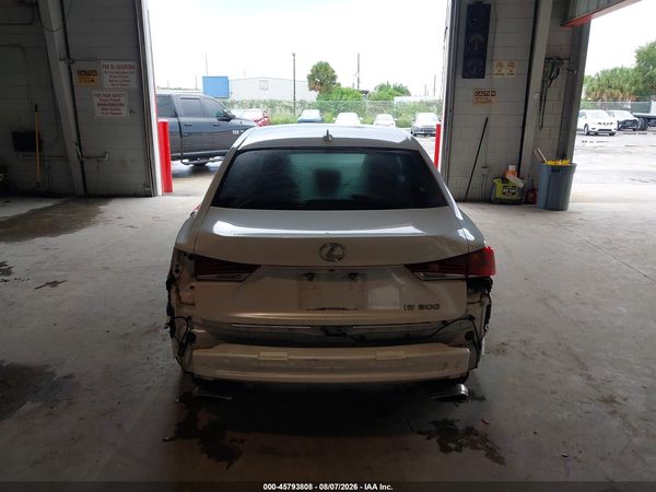 2018 LEXUS IS 300