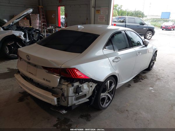 2018 LEXUS IS 300