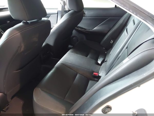 2018 LEXUS IS 300