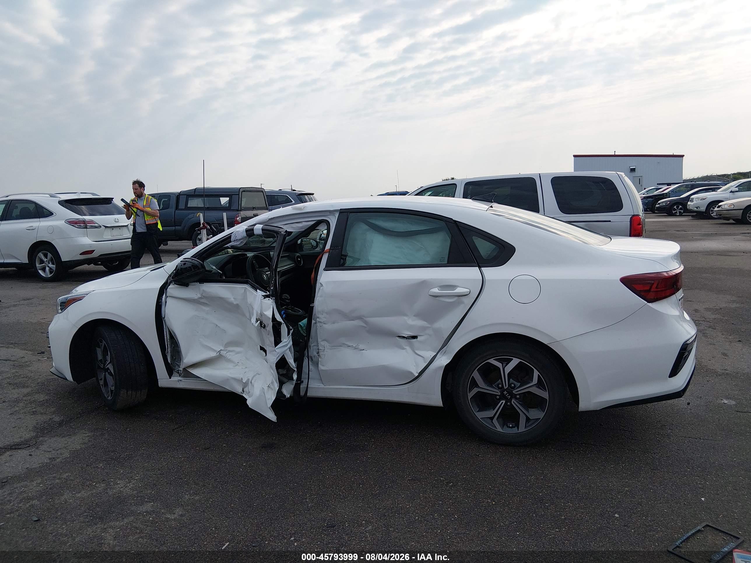 2019 KIA FORTE LXS