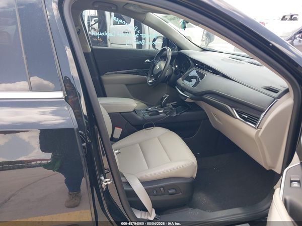 2019 CADILLAC XT4 LUXURY