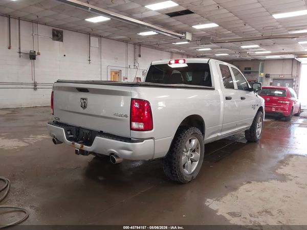 2019 RAM 1500 CLASSIC EXPRESS  4X4 6'4 BOX