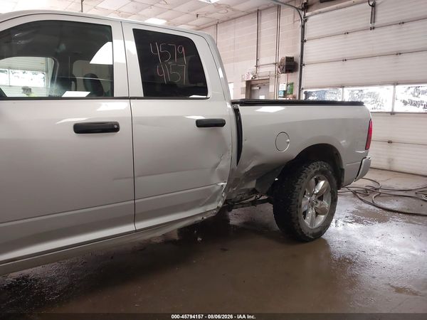 2019 RAM 1500 CLASSIC EXPRESS  4X4 6'4 BOX