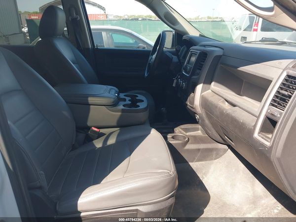 2017 RAM 2500 TRADESMAN  4X4 8' BOX