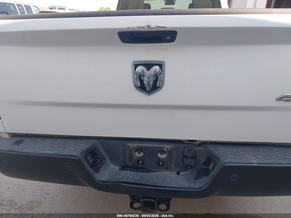 2017 RAM 2500 TRADESMAN  4X4 8' BOX