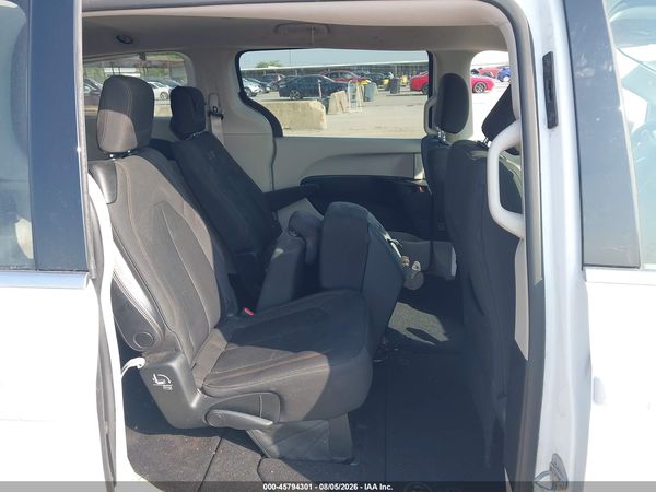2018 CHRYSLER PACIFICA LX