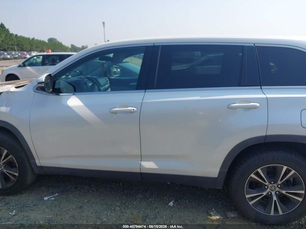 2019 TOYOTA HIGHLANDER LE