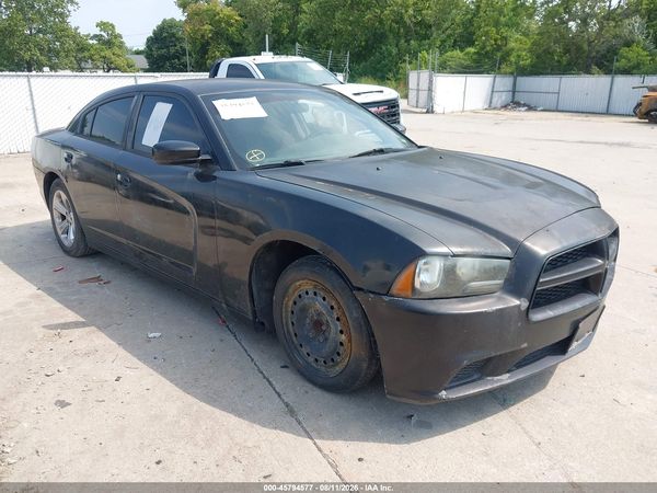 2013 DODGE CHARGER SE