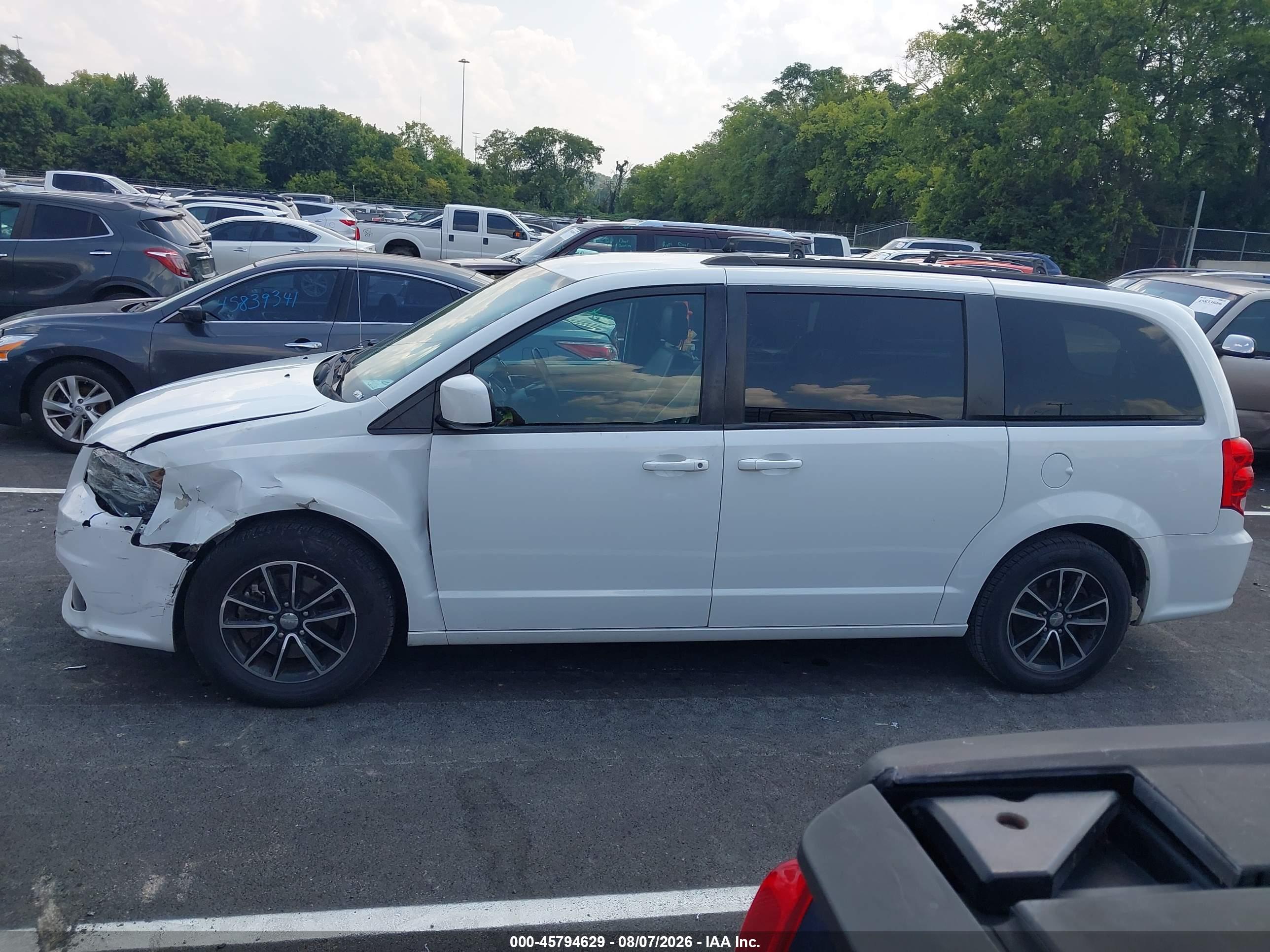 2019 DODGE GRAND CARAVAN GT