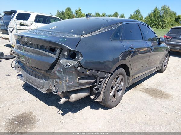2022 KIA K5 LXS