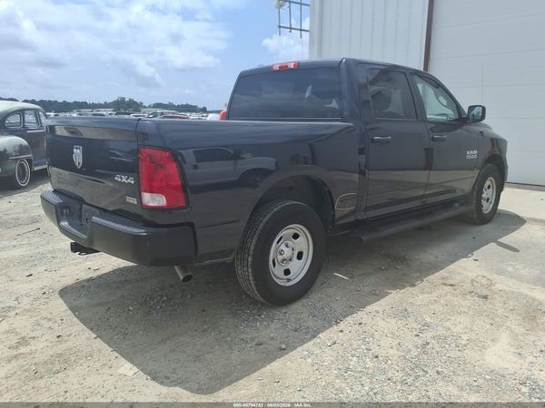 2018 RAM 1500 ST