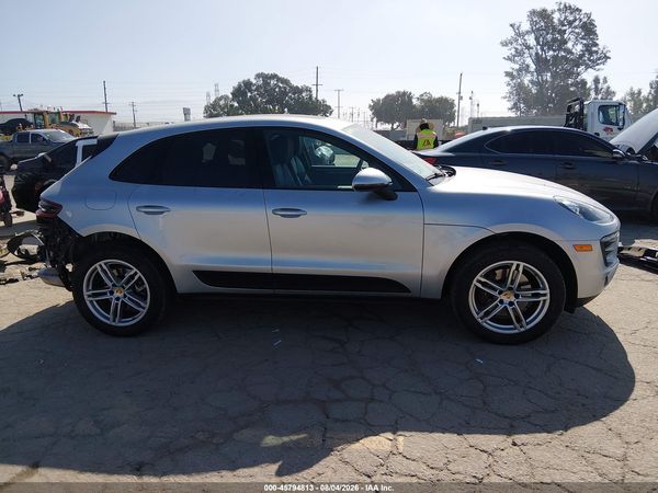 2018 PORSCHE MACAN