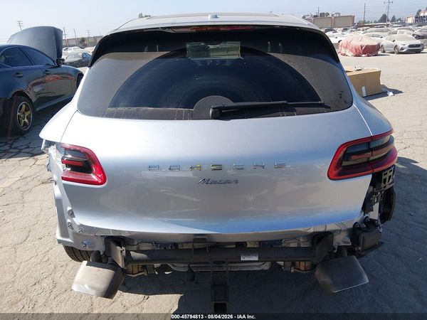 2018 PORSCHE MACAN