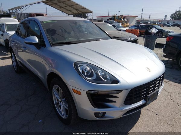 2018 PORSCHE MACAN