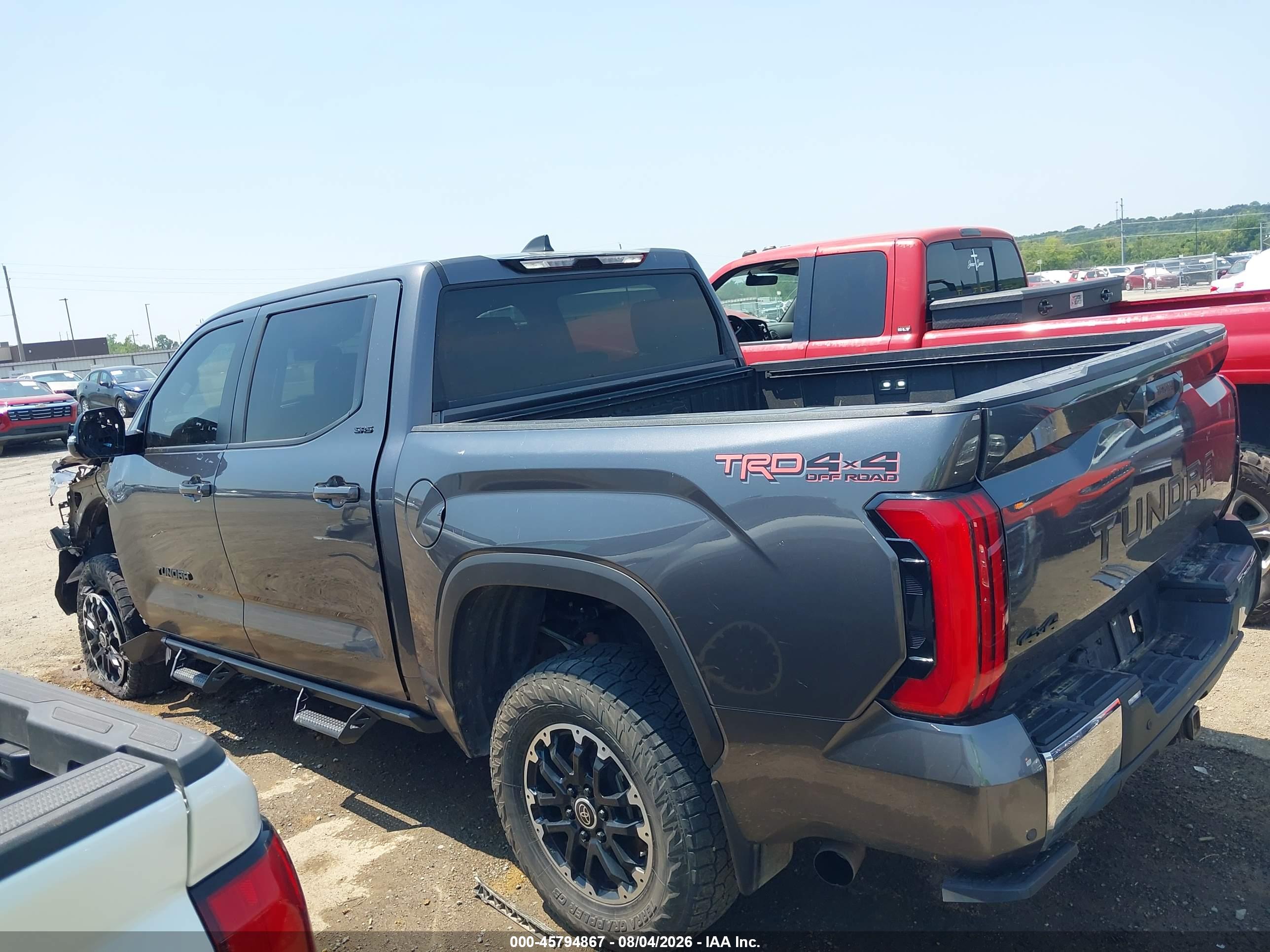 2024 TOYOTA TUNDRA SR5