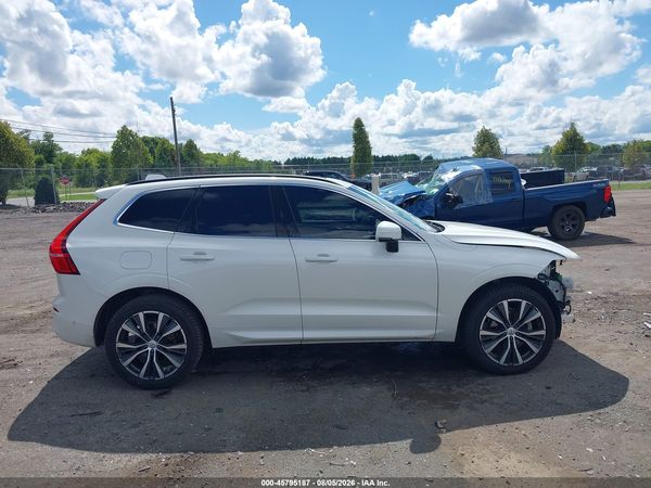 2022 VOLVO XC60 B5 MOMENTUM