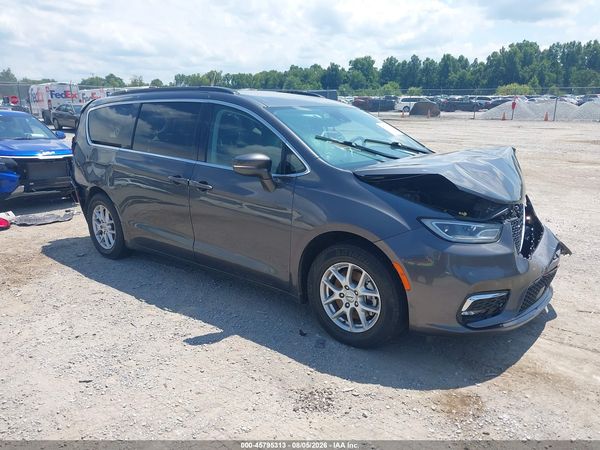 2022 CHRYSLER PACIFICA TOURING L — I1