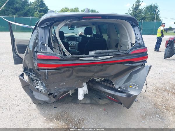 2022 CHRYSLER PACIFICA TOURING L — I6