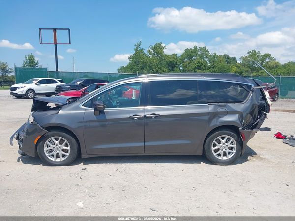2022 CHRYSLER PACIFICA TOURING L — I117
