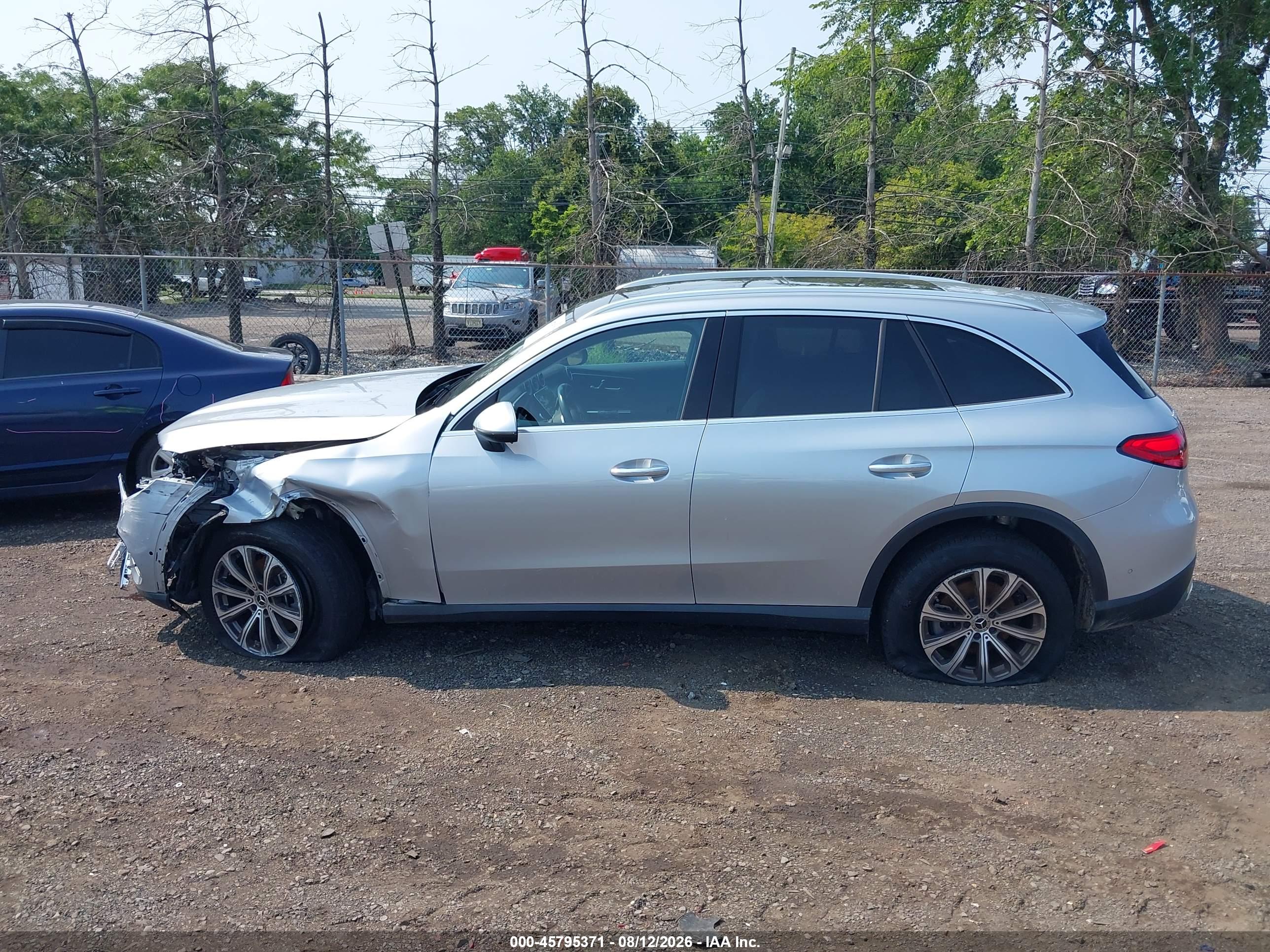 2024 MERCEDES-BENZ GLC 300 4MATIC SUV