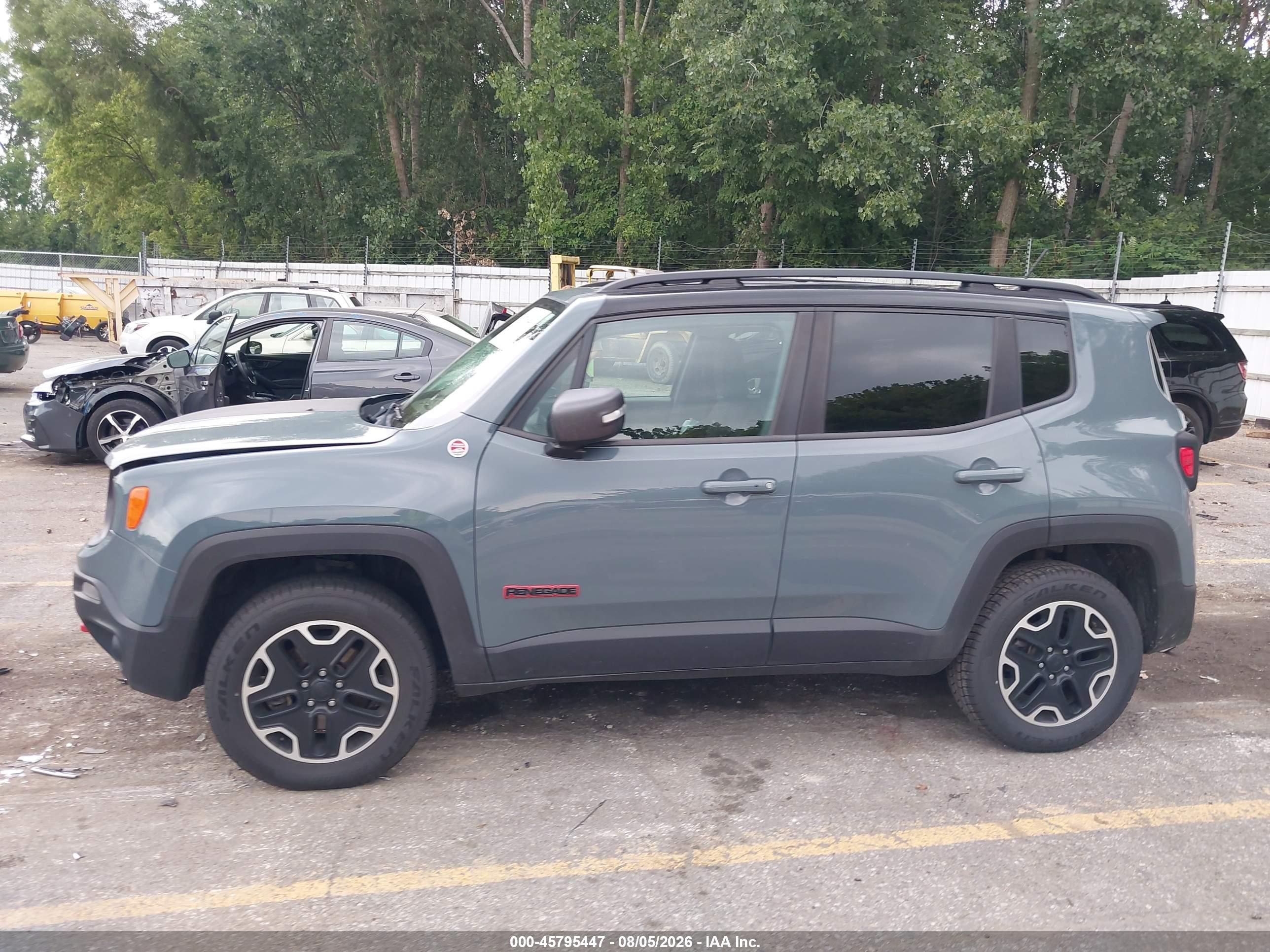 2017 JEEP RENEGADE TRAILHAWK