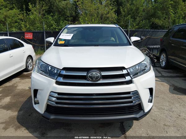 2017 TOYOTA HIGHLANDER LIMITED PLATINUM