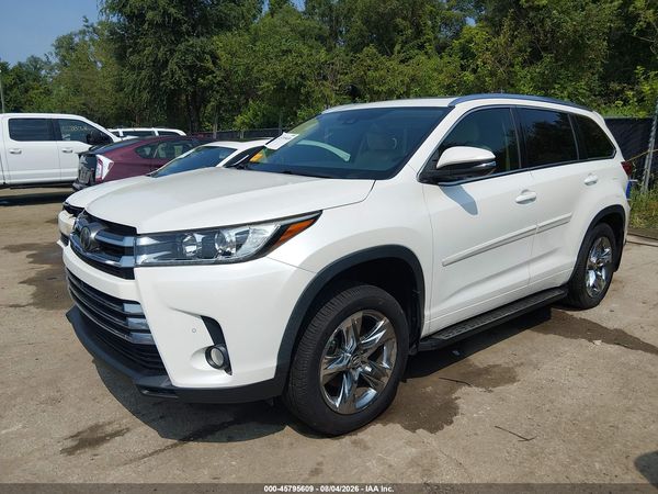 2017 TOYOTA HIGHLANDER LIMITED PLATINUM