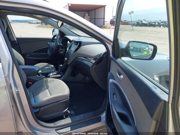 2017 HYUNDAI SANTA FE SE