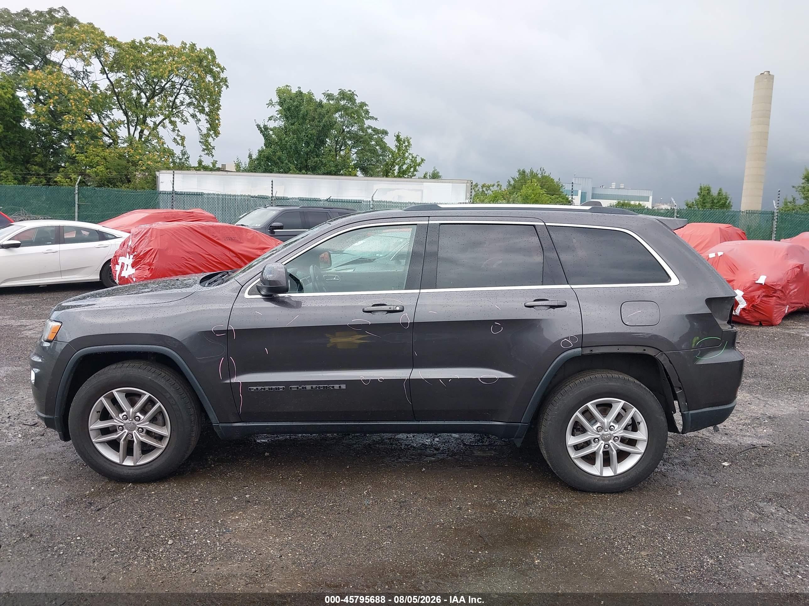 2017 JEEP GRAND CHEROKEE LAREDO