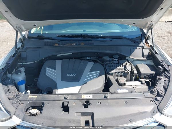 2016 HYUNDAI SANTA FE SE