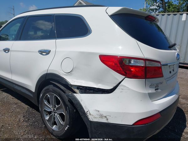 2016 HYUNDAI SANTA FE SE