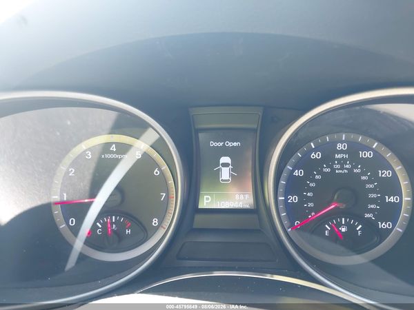 2016 HYUNDAI SANTA FE SE