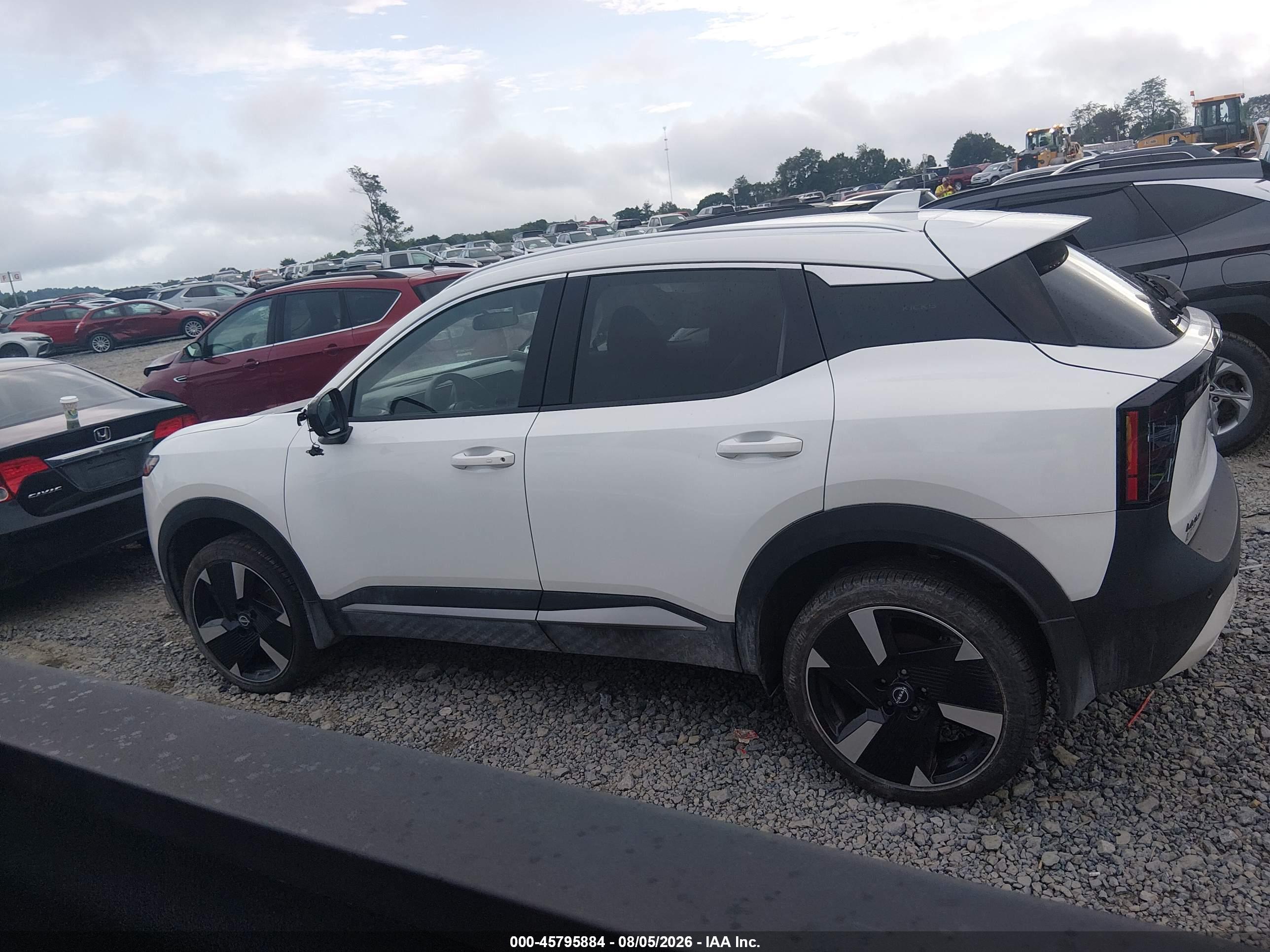 2025 NISSAN KICKS SR INTELLIGENT AWD