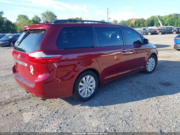 2015 TOYOTA SIENNA