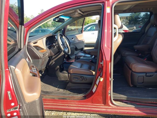 2015 TOYOTA SIENNA