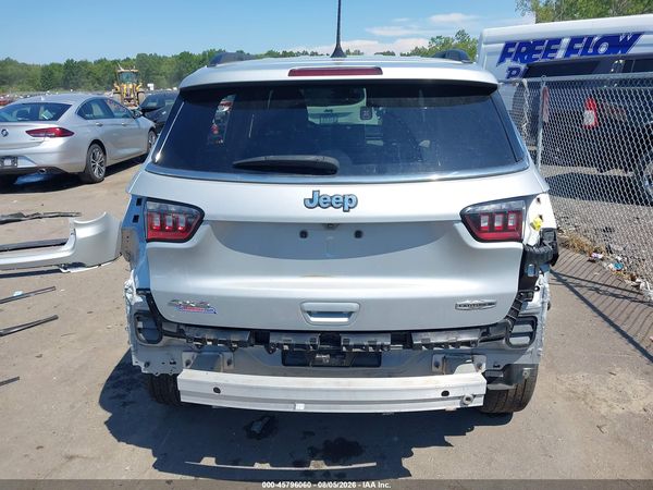 2024 JEEP COMPASS LATITUDE LUX FWD