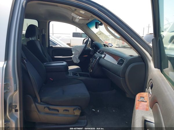 2013 CHEVROLET TAHOE LS — I5