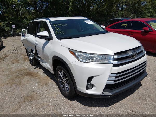 2018 TOYOTA HIGHLANDER XLE