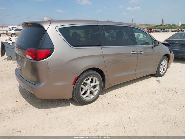 2018 CHRYSLER PACIFICA TOURING PLUS — I4