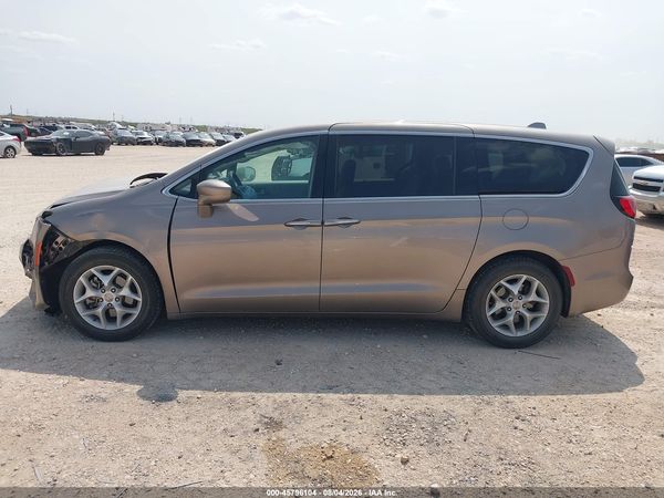 2018 CHRYSLER PACIFICA TOURING PLUS — I117