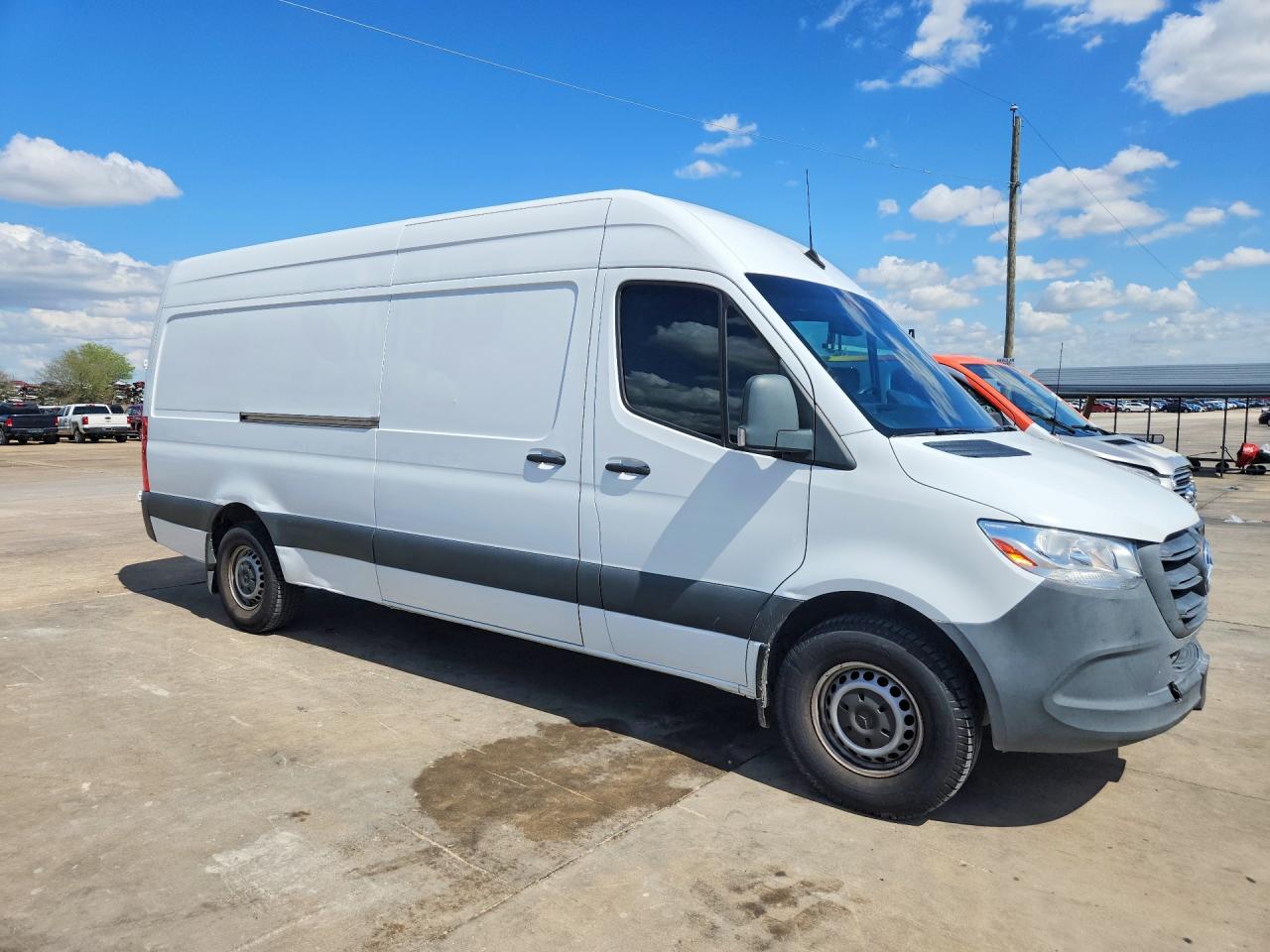 2020 MERCEDES-BENZ SPRINTER 907 (VS30)
