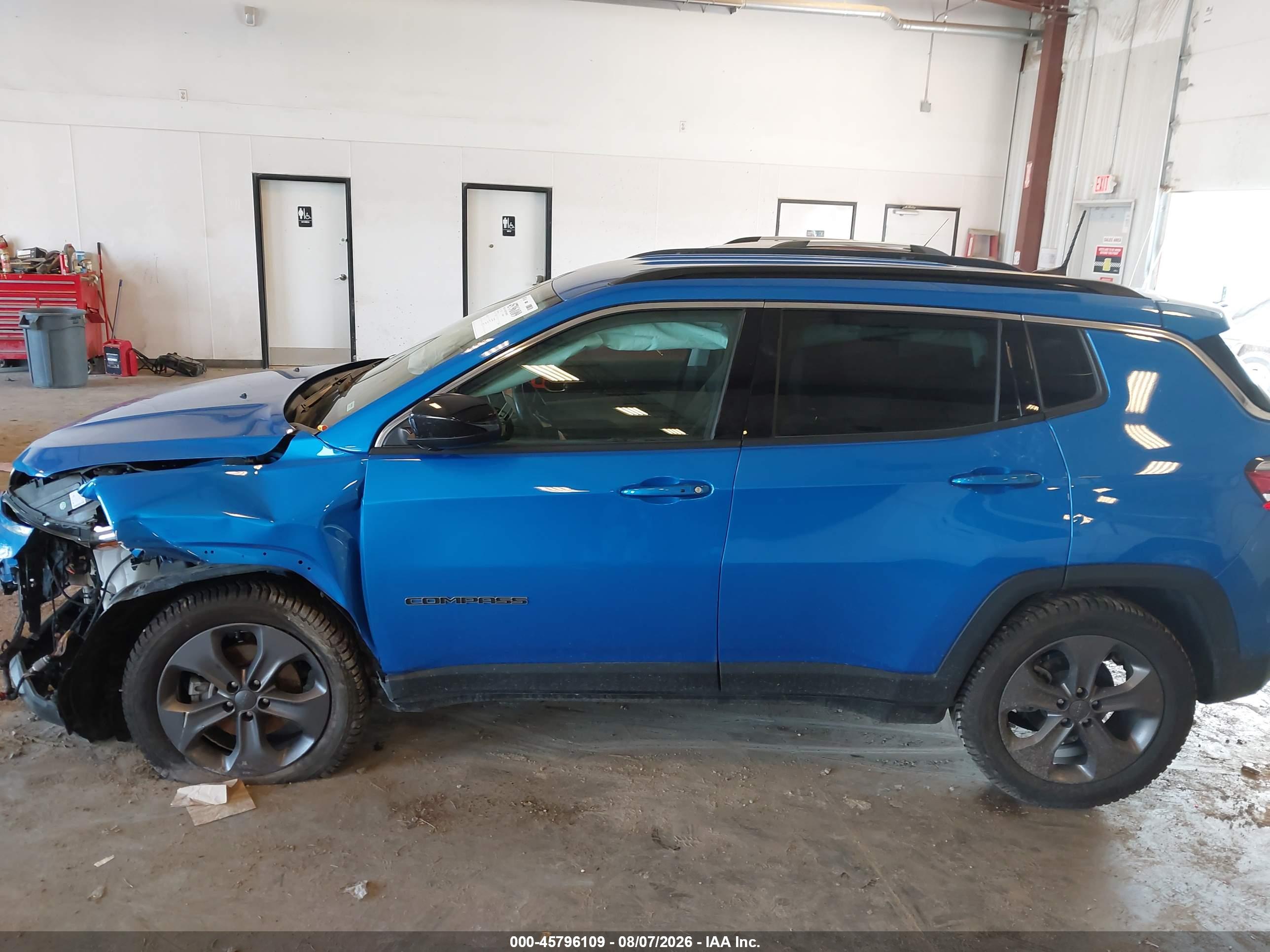 2022 JEEP COMPASS LATITUDE LUX 4X4