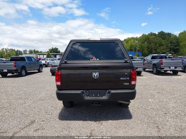 2017 RAM 1500 TRADESMAN  4X4 8' BOX