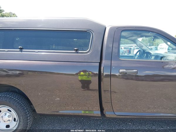 2017 RAM 1500 TRADESMAN  4X4 8' BOX