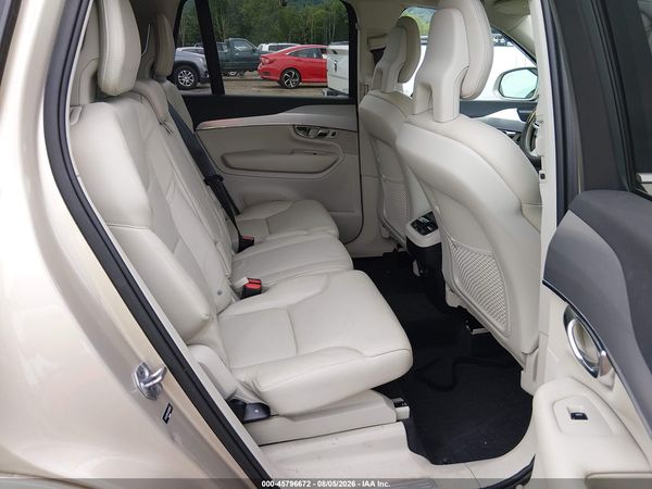 2016 VOLVO XC90 T6 MOMENTUM