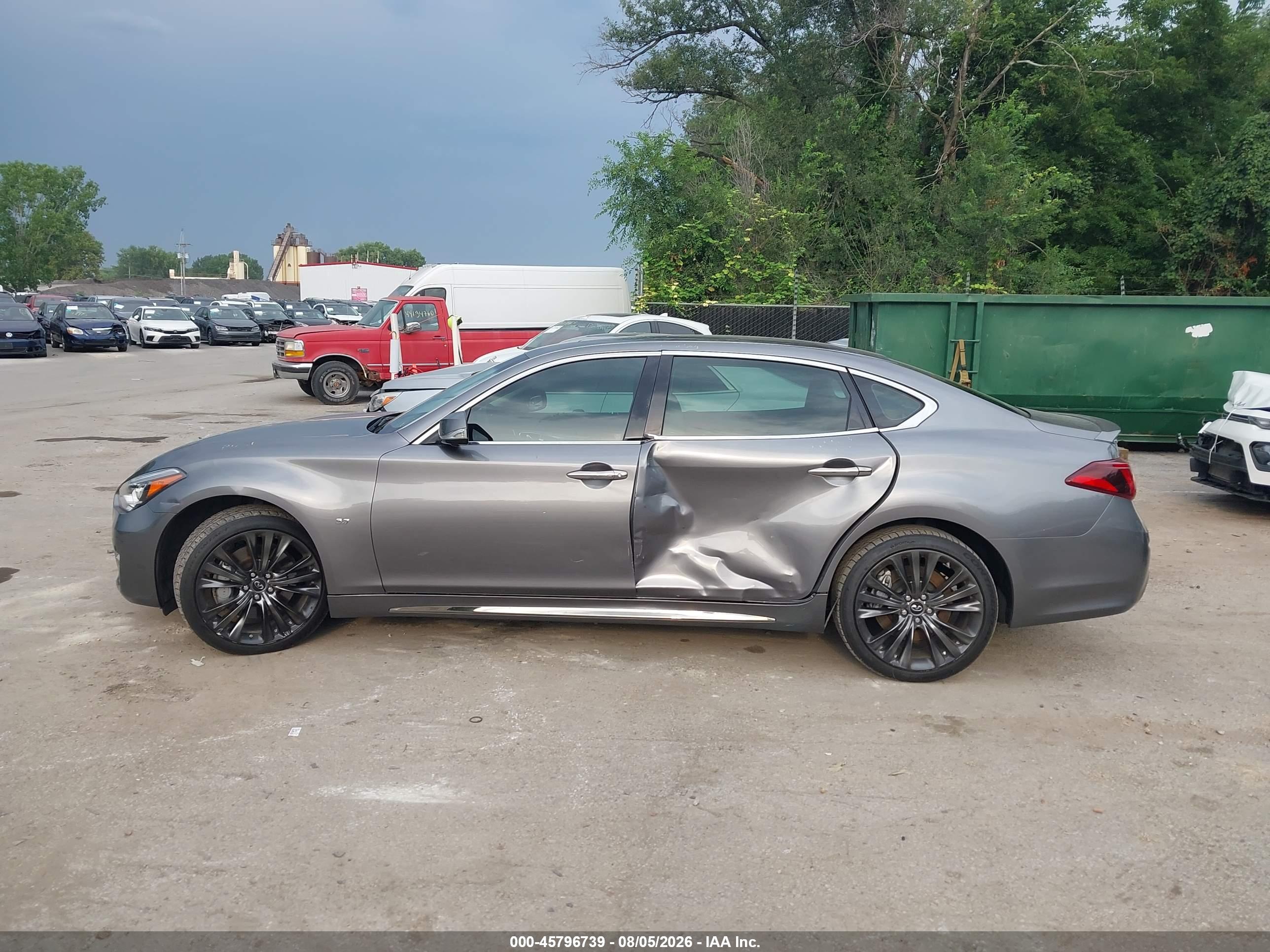 2019 INFINITI Q70L 3.7X LUXE