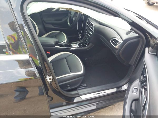 2018 INFINITI QX30 SPORT