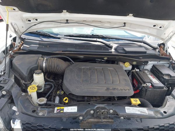 2019 DODGE GRAND CARAVAN SXT — I10