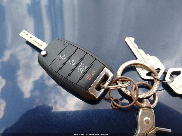 2016 KIA SORENTO 2.4L LX