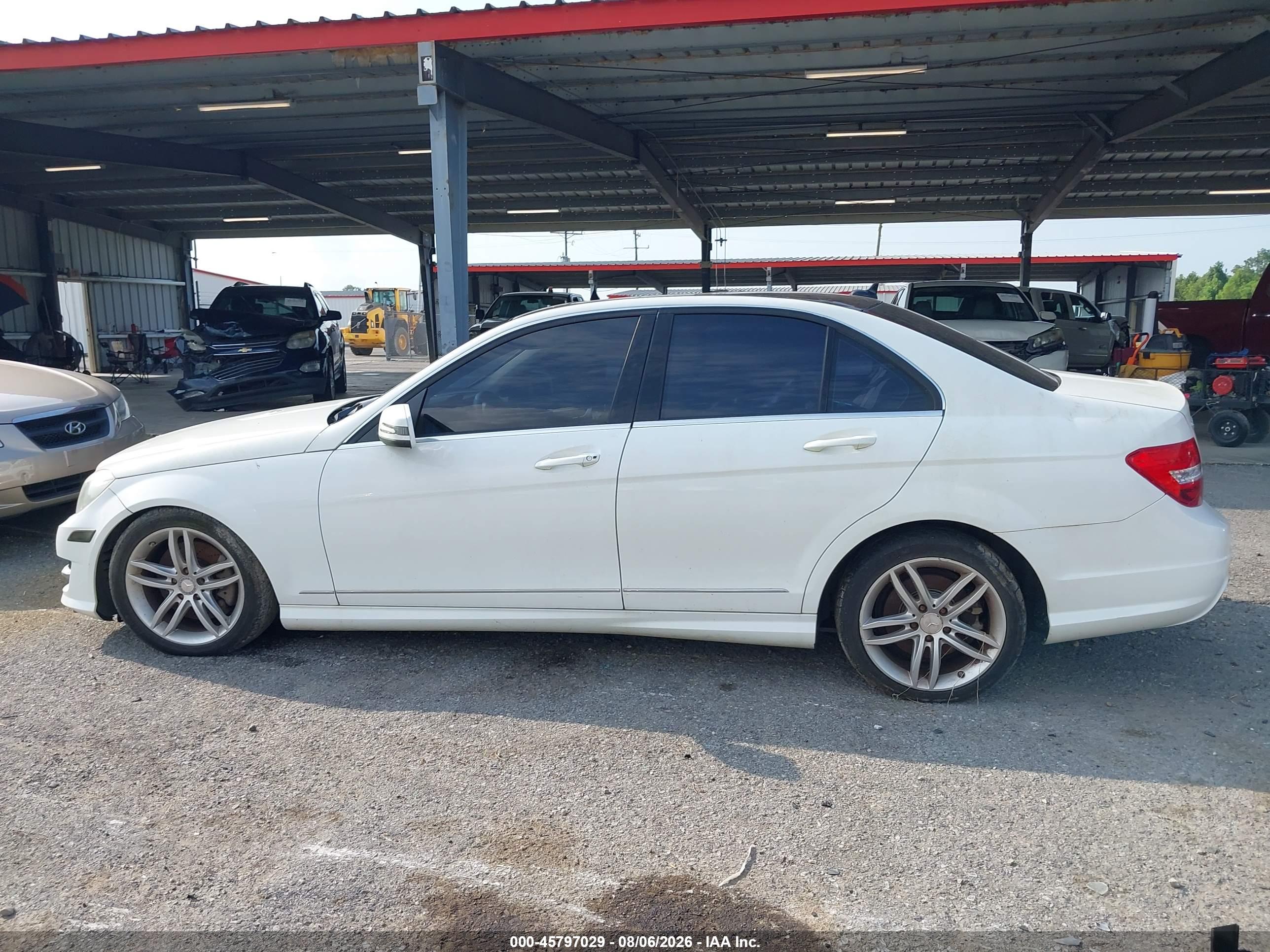 2013 MERCEDES-BENZ C 300 SPORT 4MATIC